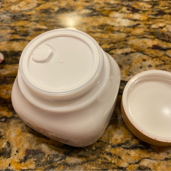 O'o Hawaii Birds + Roses Rose Quartz Hydrating + Firming Mask NWT - Picture 14 of 15